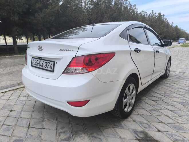 Hyundai Accent 2014, 271,400 km - 1.4 л - Şirvan