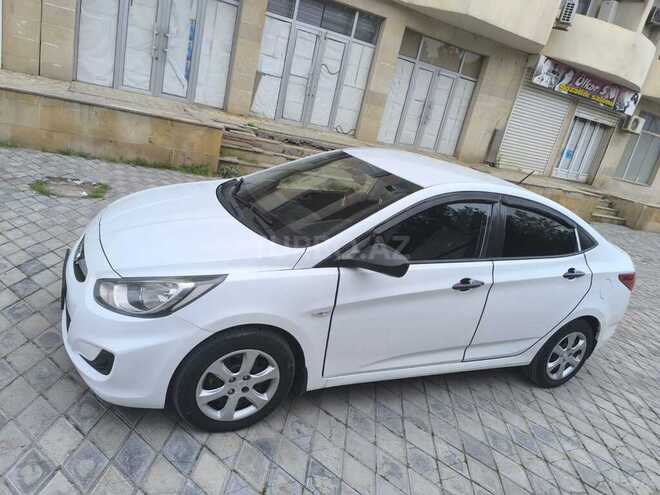 Hyundai Accent 2014, 271,400 km - 1.4 л - Şirvan