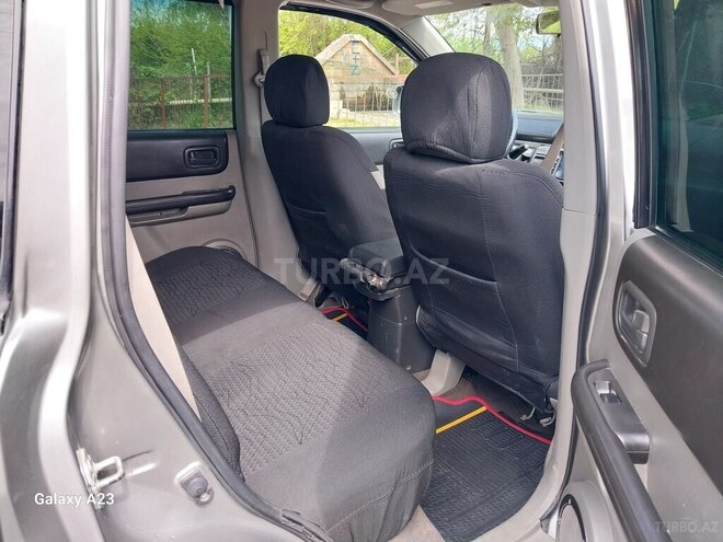 Nissan X-Trail 2002, 225,600 km - 2.0 l - Qax