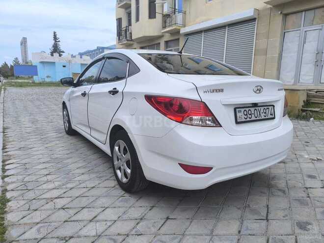 Hyundai Accent 2014, 271,400 km - 1.4 л - Şirvan