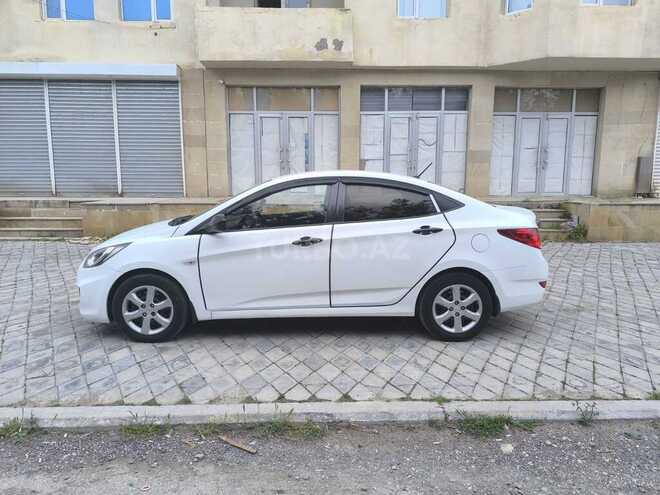 Hyundai Accent 2014, 271,400 km - 1.4 л - Şirvan