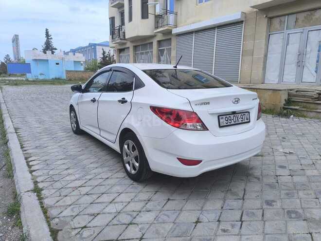 Hyundai Accent 2014, 271,400 km - 1.4 л - Şirvan