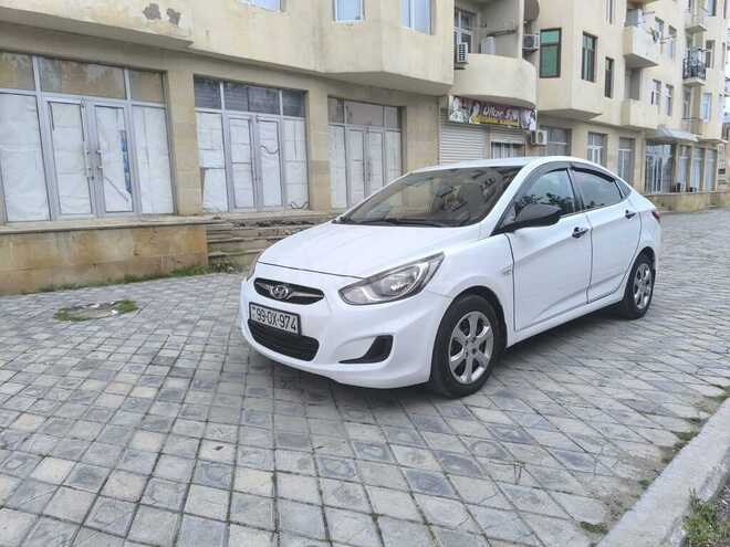 Hyundai Accent 2014, 271,400 km - 1.4 л - Şirvan