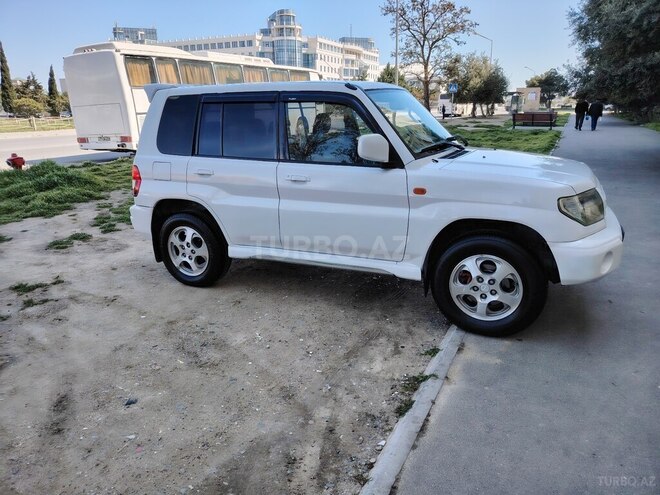 Mitsubishi Pajero io 1999, 32,000 km - 1.8 l - Bakı