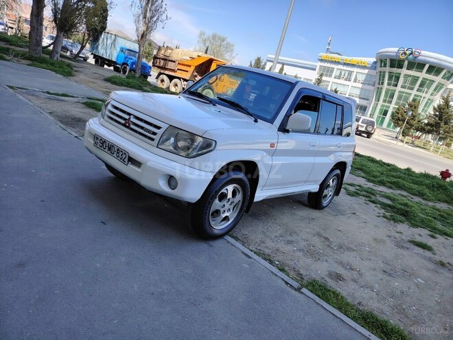 Mitsubishi Pajero io 1999, 32,000 km - 1.8 l - Bakı
