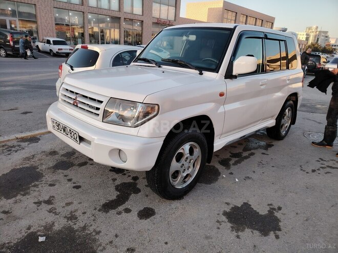 Mitsubishi Pajero io 1999, 32,000 km - 1.8 l - Bakı