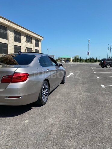 BMW 528 2013, 285,000 km - 2.0 l - Sumqayıt