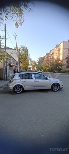 Opel Astra 2008, 315,000 km - 1.4 l - Qazax
