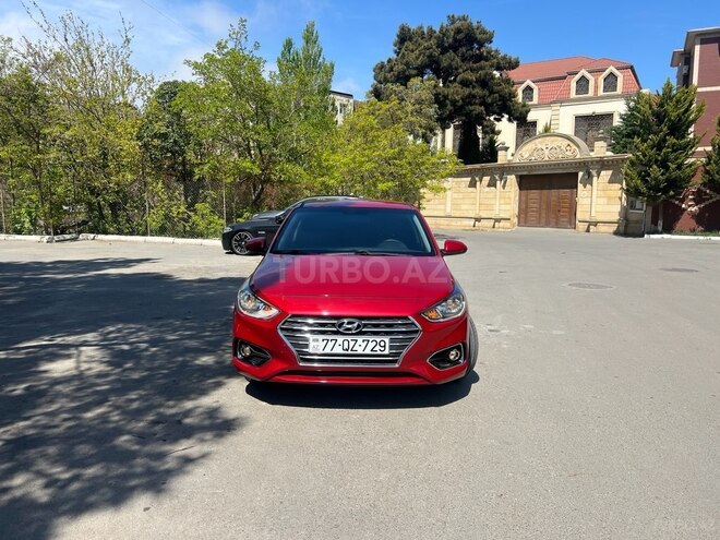 Hyundai Accent-1