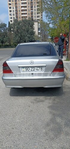 Mercedes C 180 1999, 320,000 km - 1.8 л - Bakı