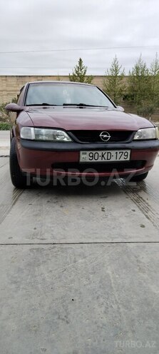 Opel Vectra 1997, 342,000 km - 1.6 l - Salyan