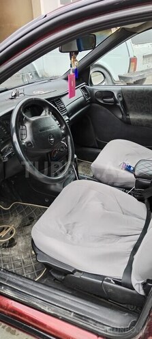 Opel Vectra 1997, 342,000 km - 1.6 l - Salyan
