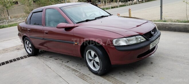Opel Vectra 1997, 342,000 km - 1.6 l - Salyan