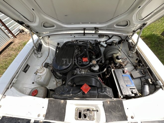 GAZ 24-10 1988, 87,000 km - 2.4 л - Masallı