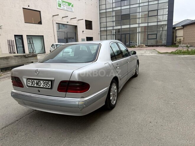 Mercedes E 220 d 2001, 74,500 km - 2.2 l - Bakı