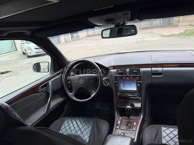 Mercedes E 220 d 2001, 74,500 km - 2.2 l - Bakı