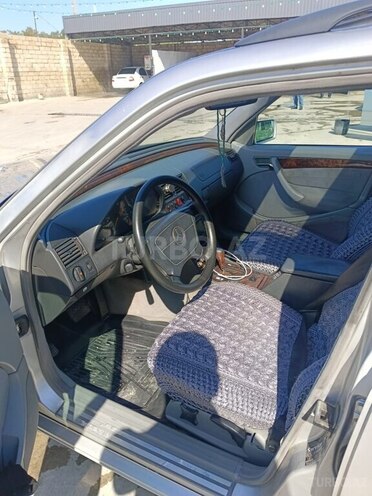 Mercedes C 220 d 2000, 568,097 km - 2.2 l - Ağcabədi