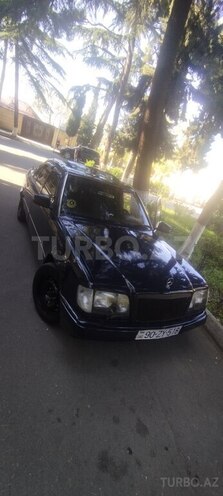 Mercedes E 220 1994, 338,045 km - 2.2 l - Qazax