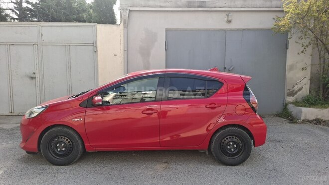 Toyota Aqua 2018, 57,000 km - 1.5 l - Bakı
