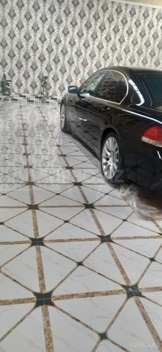 BMW 745 2002, 267,468 km - 4.4 l - Tovuz