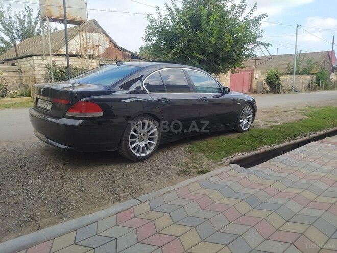 BMW 745 2002, 267,468 km - 4.4 l - Tovuz