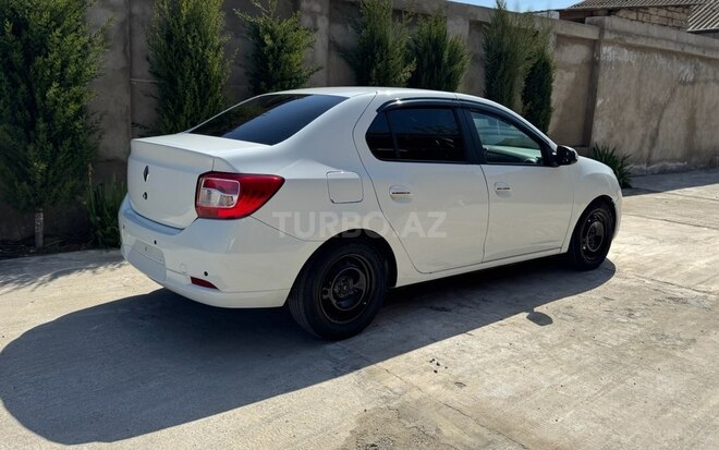 Renault Logan-6