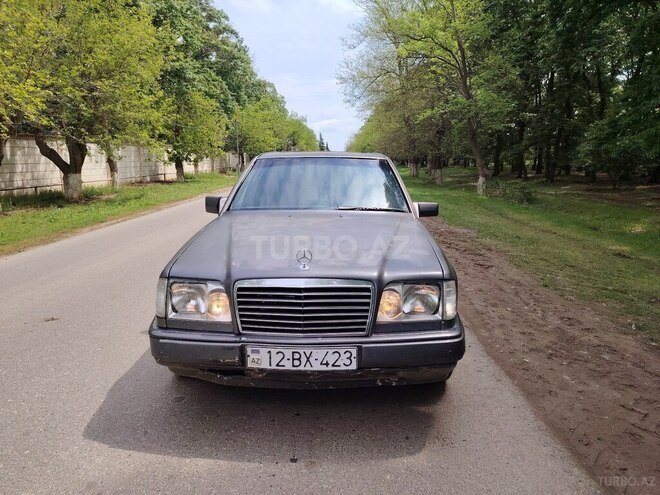 Mercedes E 200 d 1987, 100,000 km - 2.0 l - Biləsuvar