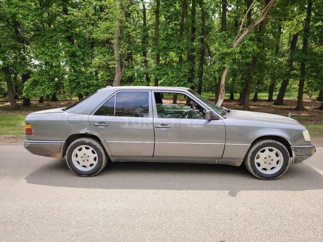 Mercedes E 200 d 1987, 100,000 km - 2.0 l - Biləsuvar