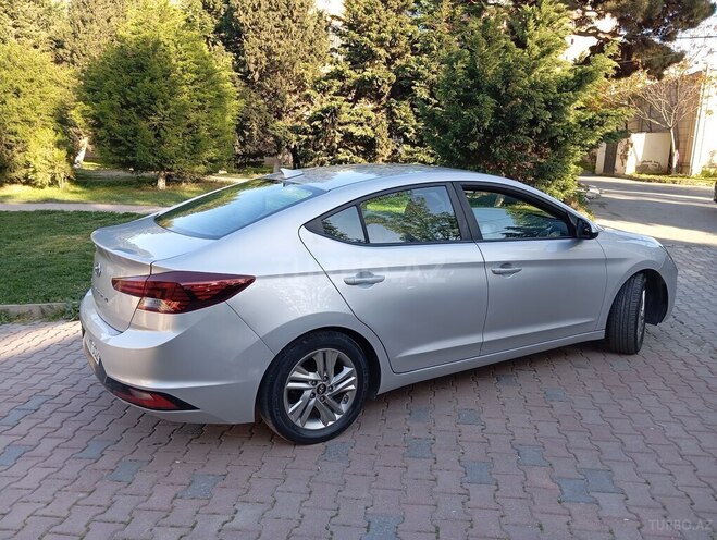 Hyundai Elantra 2019, 75,000 km - 2.0 л - Bakı