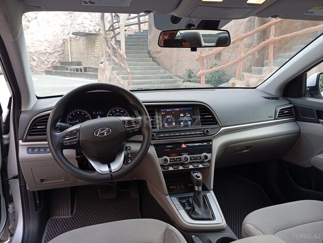 Hyundai Elantra 2019, 75,000 km - 2.0 л - Bakı