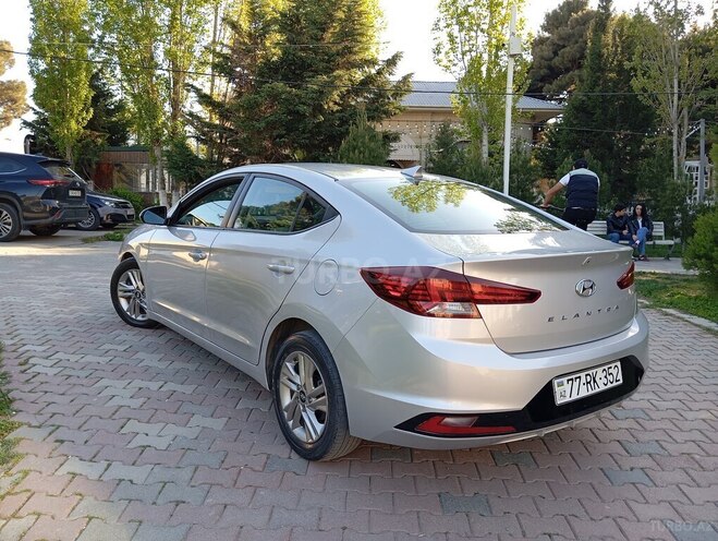 Hyundai Elantra 2019, 75,000 km - 2.0 л - Bakı