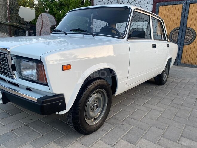 LADA (VAZ) 2107 2009, 95,000 km - 1.6 л - Saatlı