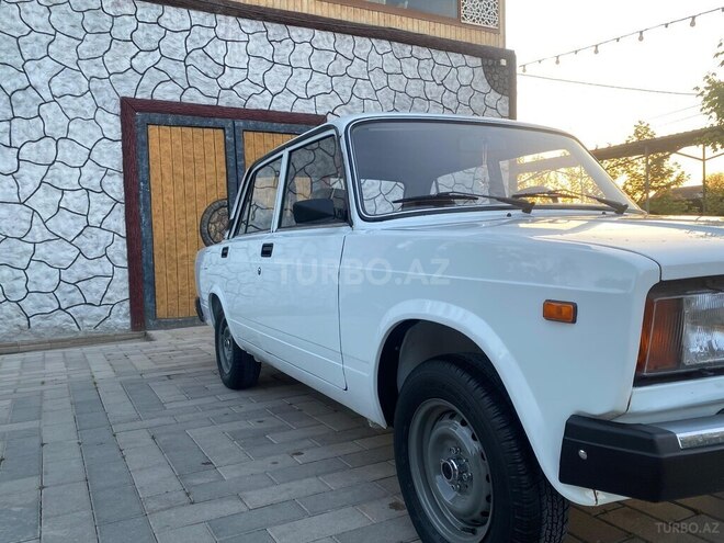 LADA (VAZ) 2107 2009, 95,000 km - 1.6 л - Saatlı