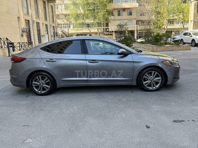 Hyundai Elantra 2018, 128,408 km - 2.0 л - Bakı