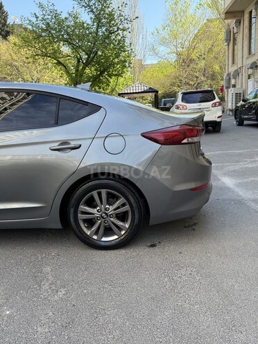 Hyundai Elantra 2018, 128,408 km - 2.0 л - Bakı