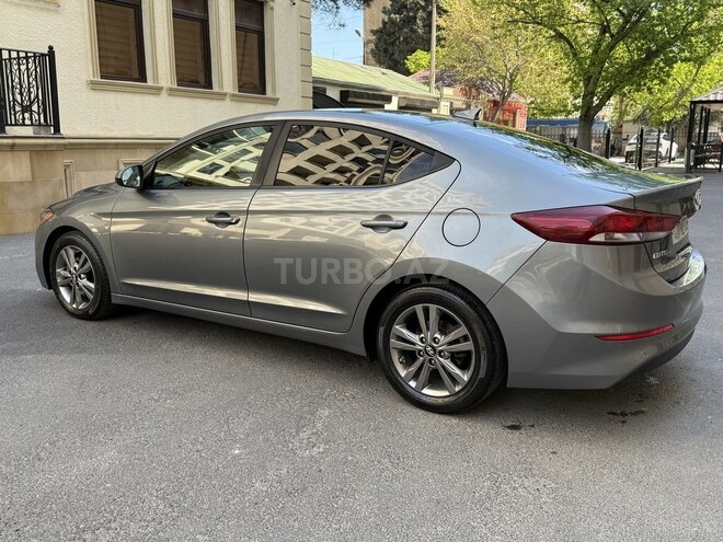 Hyundai Elantra 2018, 128,408 km - 2.0 л - Bakı
