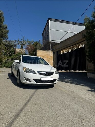 Opel Astra 2011, 281,000 km - 1.3 l - Bakı
