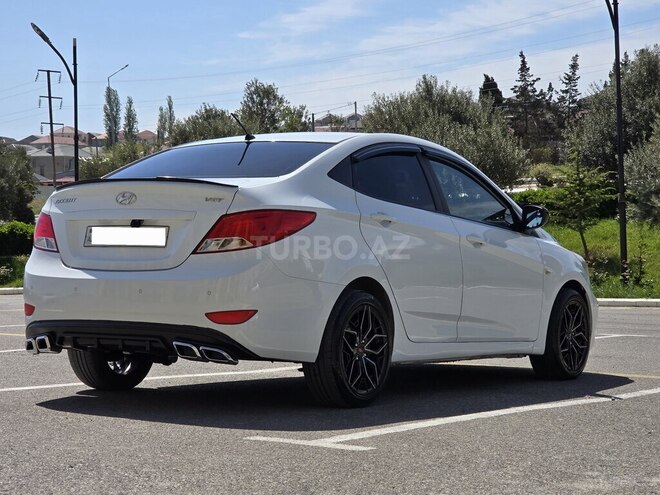 Hyundai Accent 2015, 209,000 km - 1.6 l - Bakı