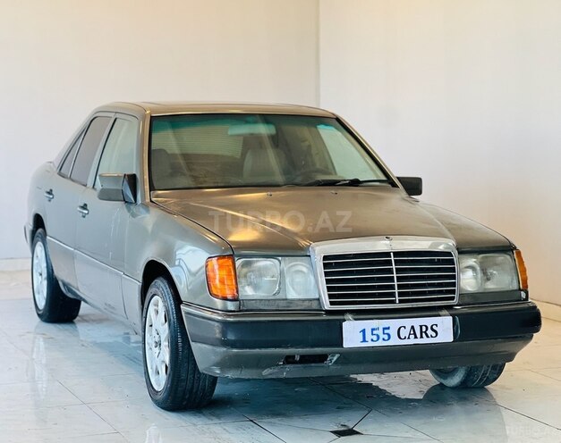 Mercedes E 250 1992, 298,671 km - 2.5 l - Bakı