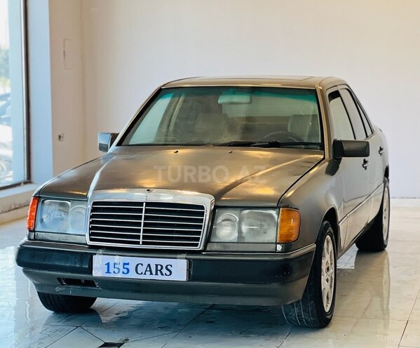 Mercedes E 250 1992, 298,671 km - 2.5 l - Bakı