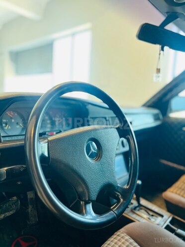 Mercedes 190 1991, 284,649 km - 2.0 l - Bakı