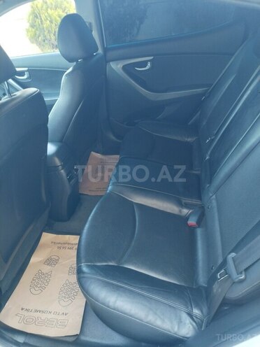 Hyundai Elantra 2015, 162,500 km - 1.6 l - Bakı