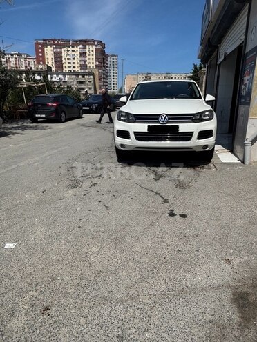 Volkswagen Touareg 2010, 227,000 km - 3.6 л - Bakı