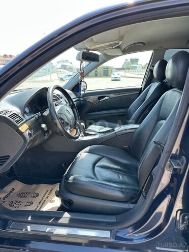 Mercedes E 320 2002, 297,000 km - 3.2 l - Bakı