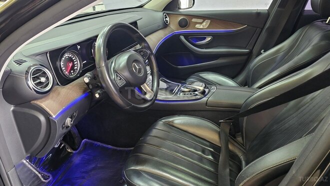 Mercedes E 220 d 2016, 165,000 km - 2.0 l - Bakı