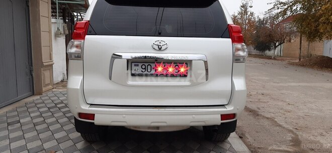 Toyota Land Cruiser Prado 2013, 151,000 km - 2.7 l - Salyan