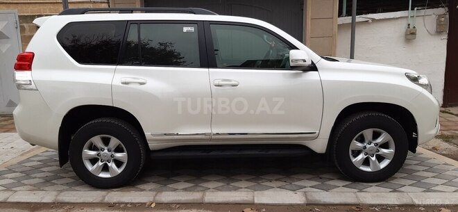 Toyota Land Cruiser Prado 2013, 151,000 km - 2.7 l - Salyan