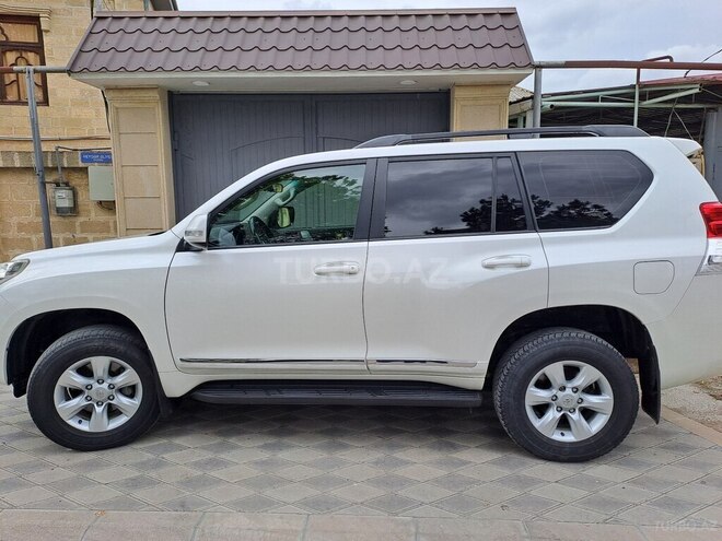 Toyota Land Cruiser Prado 2013, 151,000 km - 2.7 l - Salyan