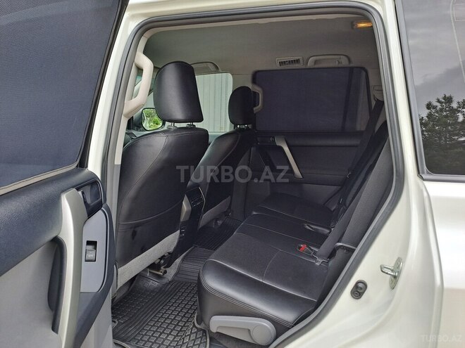 Toyota Land Cruiser Prado 2013, 151,000 km - 2.7 l - Salyan