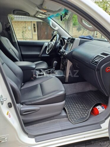 Toyota Land Cruiser Prado 2013, 151,000 km - 2.7 l - Salyan